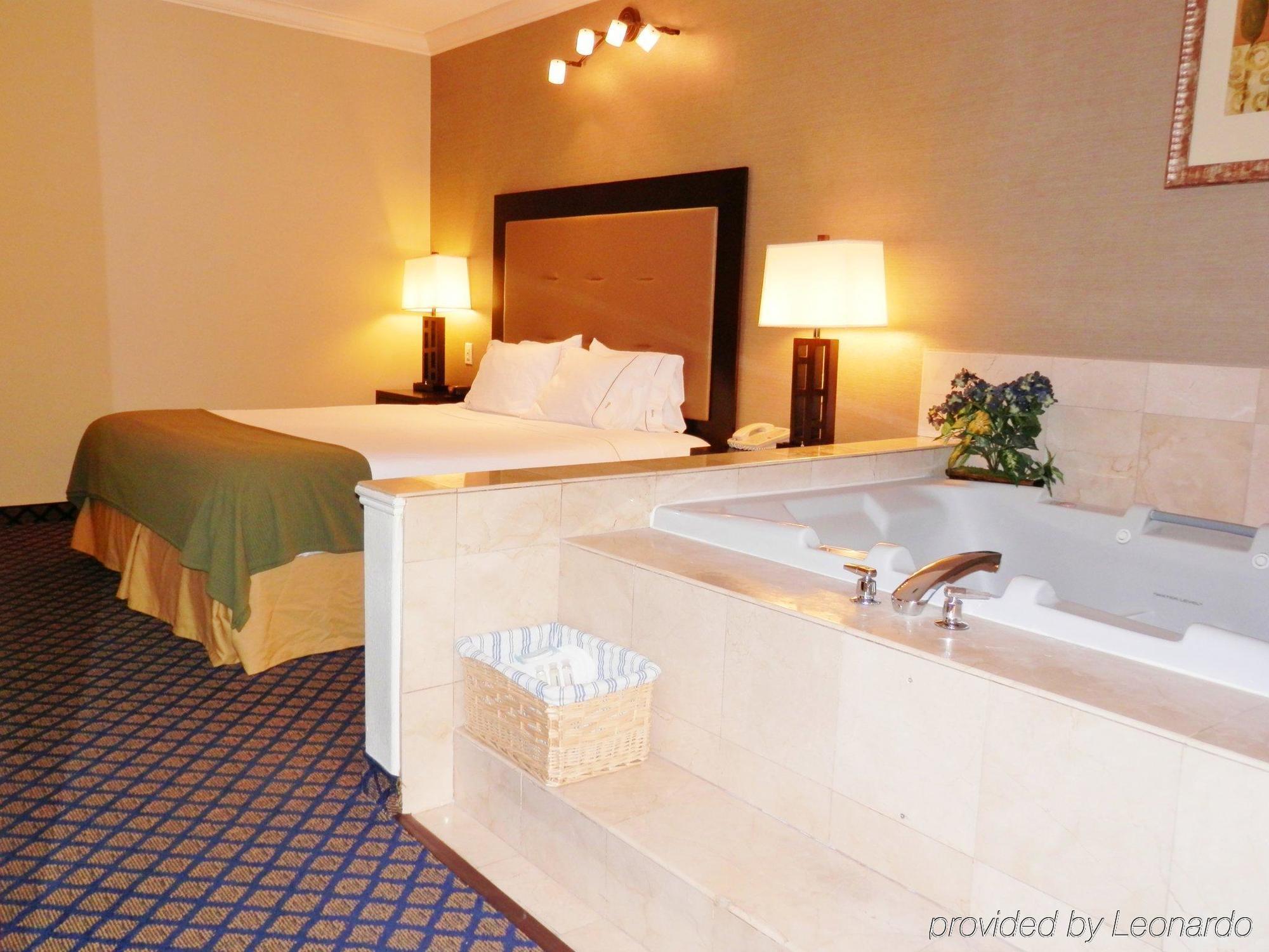 Holiday Inn Express San Pablo - Richmond Area By Ihg Phòng bức ảnh